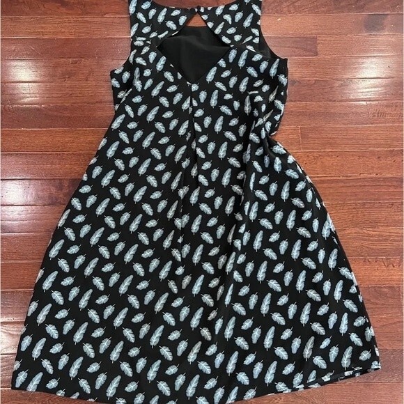 Anthropologie Philosophy black and aqua feather print open back dress size small - Picture 3 of 6